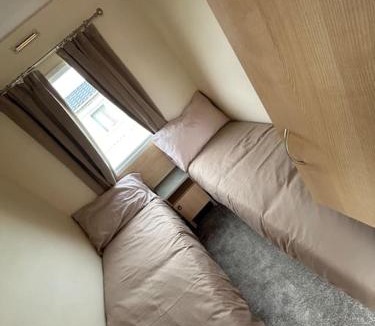 Leysdown-on-Sea Apartment | 2 Bedroom Caravan Stay, Central Beach, Leysdown