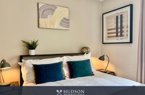 Telford House | 2-Bedroom Central Apartment