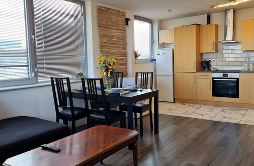 Liverpool City Centre Apartment | 2 bedroom Central Flat with Parking