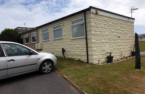 Sandown Ski Chalet | 2 Bedroom Chalet With Private Decking