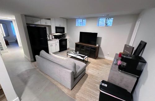 St. Louis Apartment | 2 Bedroom City Comfort