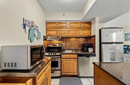 Crescent Beach Condo | 2-bedroom Corner Unit with private balcony | Carolina Reef - 301