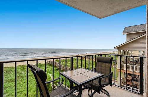Crescent Beach Condo | 2-bedroom Corner Unit with private balcony | Carolina Reef - 301