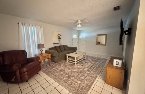 Fairhope Condo | 2-bedroom condo in beautiful Fairhope, walk to town.