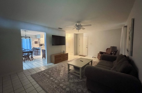 Fairhope Condo | 2-bedroom condo in beautiful Fairhope, walk to town.