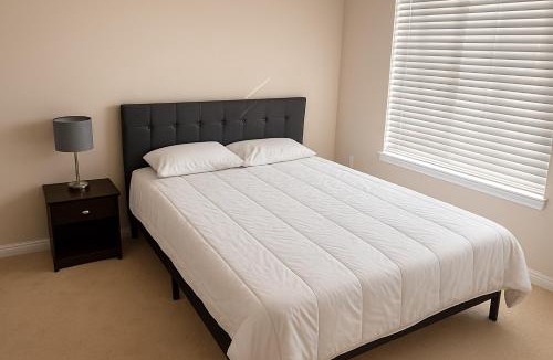Milton Apartment | 2 Bedroom Condo in Milton