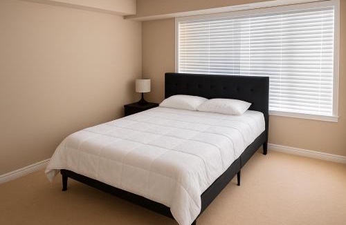 Milton Apartment | 2 Bedroom Condo in Milton