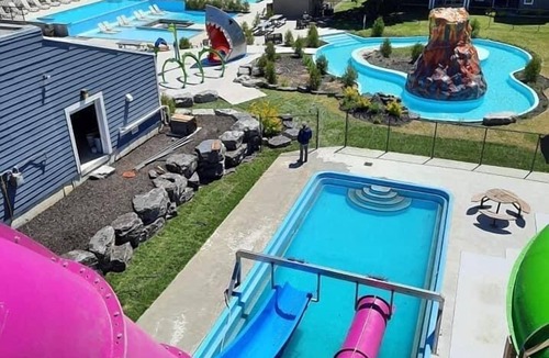 Beaupre Condo | 2-bedroom condo in Mont Sainte-Anne with pool