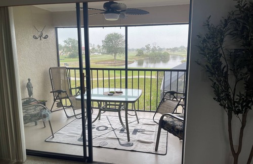 Deep Creek Condo | 2-bedroom condo in beautiful Punta Gorda with cool AC