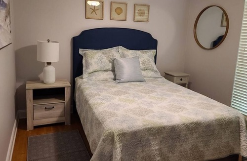 Charleston Condo | 2 Bedroom Condo L-554530 by Houzlet