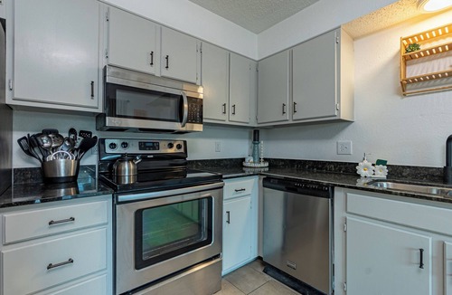 Oklahoma City Condo | 2 Bedroom Condo - Lake Hefner - OKC