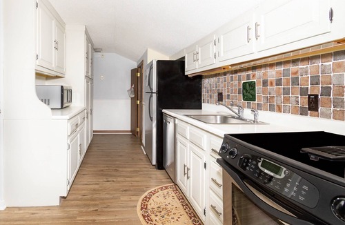 Bromley Mountain Condo | 2-bedroom condo on Bromley with trailside access