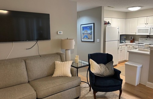 Heron Harbour Isle Condo | 2-bedroom condo on the Island at Hidden Harbour in Ocean City, MD-sleeps 6