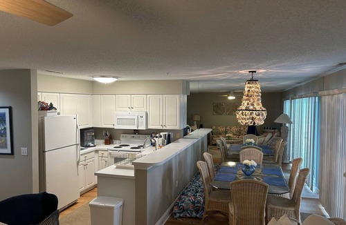 Heron Harbour Isle Condo | 2-bedroom condo on the Island at Hidden Harbour in Ocean City, MD-sleeps 6