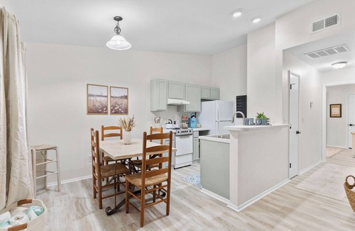 Kimberling City Condo | 2-bedroom condo in nice Kimberling City with AC