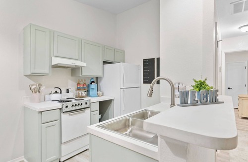 Kimberling City Condo | 2-bedroom condo in nice Kimberling City with AC