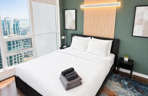 Fort York Apartment | 2 Bedroom Condo With City Views and Free Parking