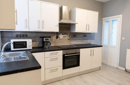 Barnsley Apartment | 2 bedroom Cossy Detached Property