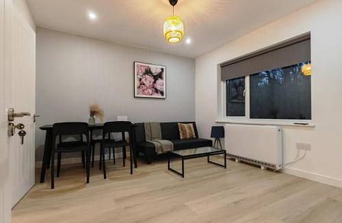 Castle Combe House | 2 Bedroom Cotswold Bungalow