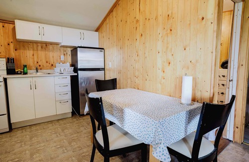 Bobcaygeon House | 2-Bedroom Cottage #9 - Ambleside