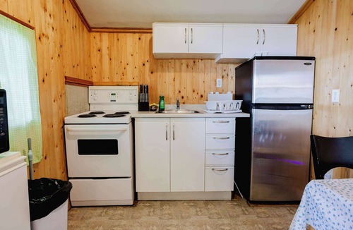 Bobcaygeon House | 2-Bedroom Cottage #9 - Ambleside