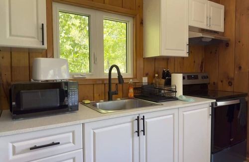 Carling House | 2-Bedroom Cottage #4 - Sand Bay