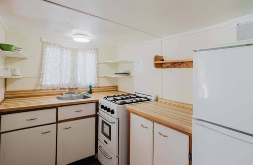 Gravenhurst Cabin | 2-Bedroom Cottage #5 - Lodgepole Pine
