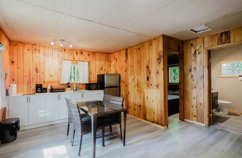 Carling House | 2-Bedroom Cottage #6 - Sand Bay