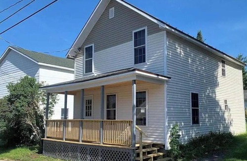 Tupper Lake House | 2 Bedroom Cottage - Adirondack Basecamp