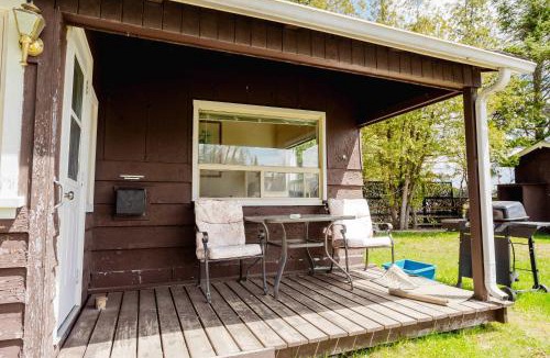 Bobcaygeon House | 2-Bedroom Cottage #11 - Ambleside