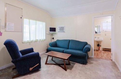 Bobcaygeon House | 2-Bedroom Cottage #1 - Ambleside