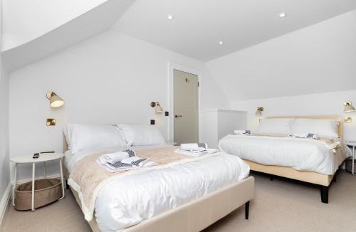 Newbattle House | 2 Bedroom Cottage-Free Parking