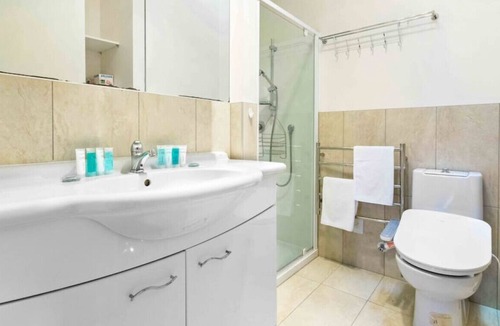 Dairy Flat House | 2 bedroom cottage in a country setting | Parking