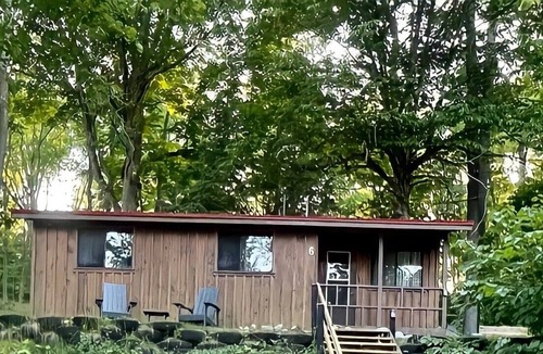 Otonabee-South Monaghan Resort | 2 Bedroom Cottage Overlooking the Otonabee