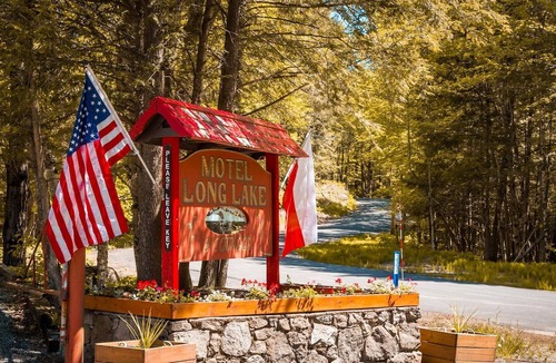 Long Lake Cottage | 2 Bedroom Cottage, sleeps 5