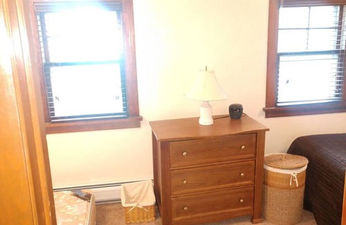 Hilton Cottage | 2 bedroom Cottage & Waterfront