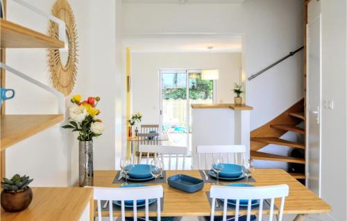 Jullouville House | 2 Bedroom Cozy Home In Jullouville