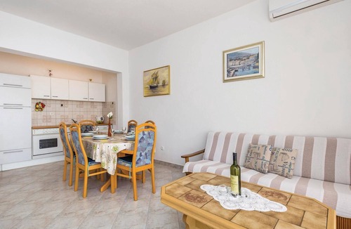 Lukovo Sugarje Apartment | 2 bedroom cozy apartment in Lukovo Sugarje