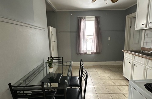 Sandwich Towne Apartment | 2 Bedroom Cozy Accomodation