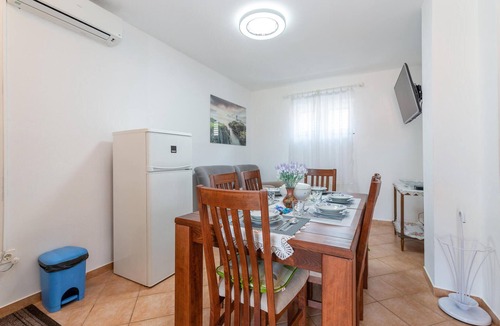 Gornji Karin Apartment | 2 bedroom cozy apartment in Karin Gornji