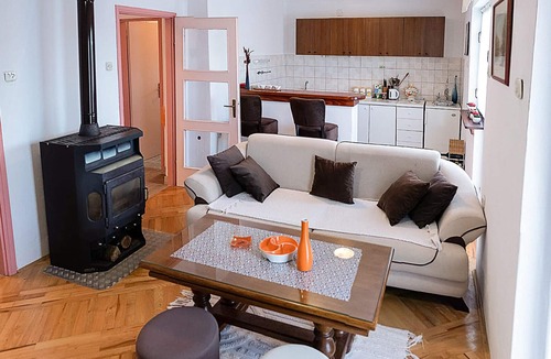 Gracac Apartment | 2 bedroom cozy apartment in Srb