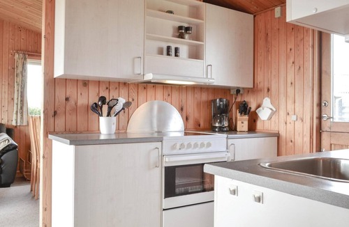 Bjerregard Strand House | 2 bedroom cozy home in Hvide Sande