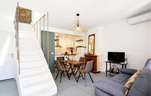 Bizanet House | 2 Bedroom Cozy Home In Bizanet