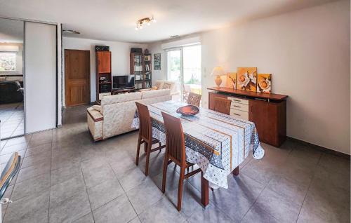 Cessenon-sur-Orb House | 2 Bedroom Cozy Home In Cessenon-Sur-Orb