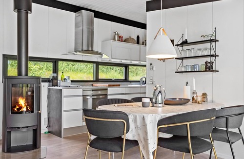 Vibæk Strand House | 2 bedroom cozy home in Ebeltoft