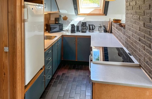 Fur House | 2 bedroom cozy home in Fur