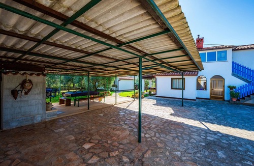 Sisan House | 2 bedroom cozy home in Liznjan