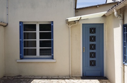 Les Ponts-de-Ce House | 2-bedroom detached house for 4 to 6 people