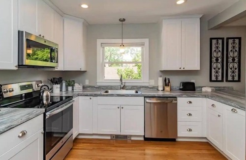Harrison House | 2-Bedroom Duplex in Minneapolis