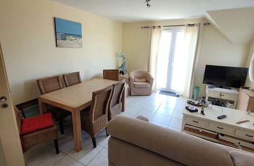 Wimereux Apartment | 2-Bedroom Duplex with Parking and Pets Allowed